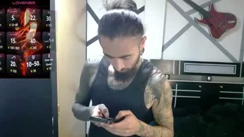 Snapshot of daimon_rock01 chatting on 07-07-26, 03:53 felipe online show from 07-07-26, 03:53