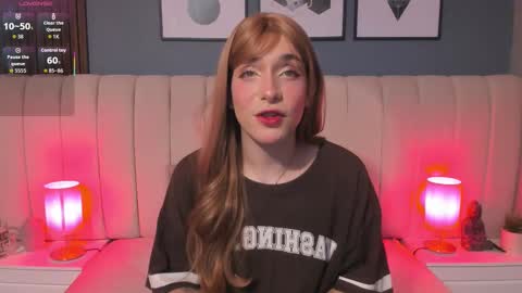 Snapshot of daimondpink chatting on 10-20-25, 03:29 daimondpink online show from 10-20-25, 03:29