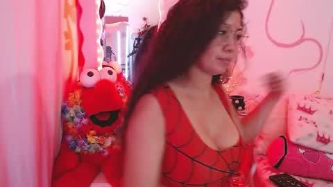 Snapshot of daina_flower chatting on 04-23-26, 05:19 DAINA online show from 04-23-26, 05:19