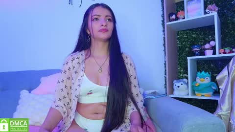 Snapshot of dainty_angel_ chatting on 03-07-25, 01:18 Angel online show from 03-07-25, 01:18