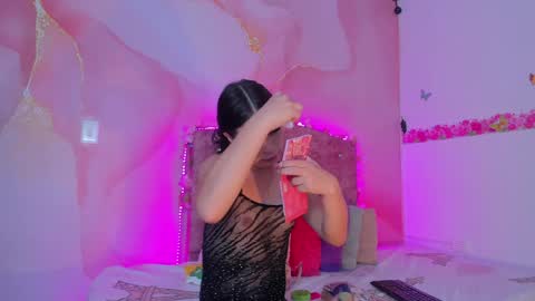 Snapshot of daisy__rose chatting on 12-20-24, 03:14 Dai online show from 12-20-24, 03:14