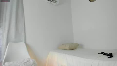 Snapshot of daisy_brown01 chatting on 02-15-25, 07:16 Dai my Instagram missdaisy 07 online show from 02-15-25, 07:16