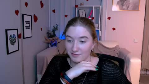 Snapshot of daisy_candy chatting on 03-03-25, 03:30 Little Di online show from 03-03-25, 03:30
