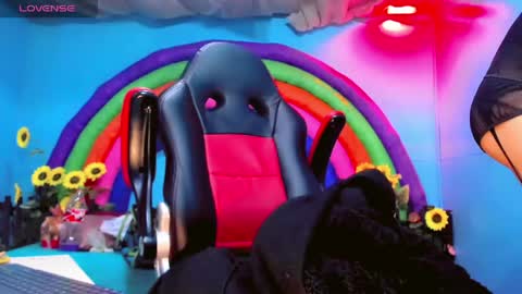 daisy_jonexxx22 online show from 05-23-26, 06:18