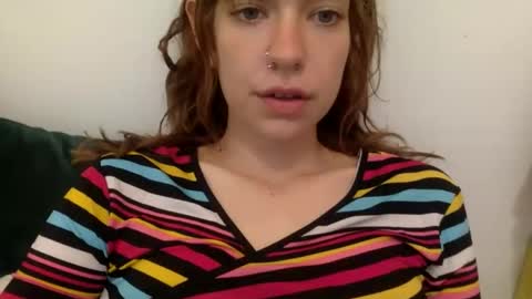 DaisyB3 online show from 10-25-25, 04:46