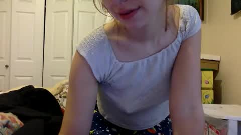 Snapshot of daisybaby699 chatting on 11-20-25, 09:47 DaisyB3 online show from 11-20-25, 09:47