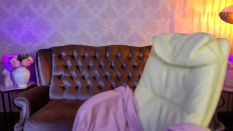 daisydelight_ online show from 11-13-25, 08:52