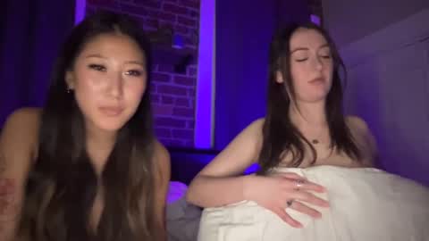 Daisy Kim online show from 02-10-25, 06:42