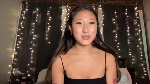 Daisy Kim online show from 02-16-25, 05:04