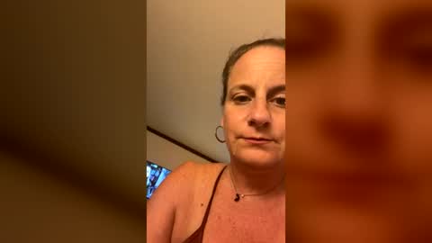 Snapshot of daisymae0017 chatting on 07-23-26, 07:50 daisymae0017 online show from 07-23-26, 07:50