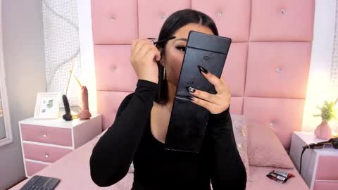 Mariana online show from 12-19-25, 11:50