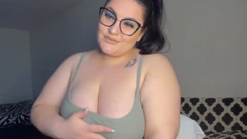 Snapshot of daisywalker chatting on 01-24-25, 06:35 Margaret online show from 01-24-25, 06:35