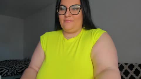 Snapshot of daisywalker chatting on 03-10-25, 06:16 Margaret online show from 03-10-25, 06:16