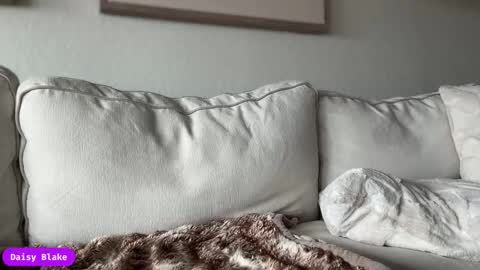 daisy blake  online show from 10-09-25, 05:11