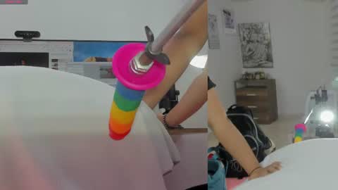 daki_ume_ online show from 06-25-26, 02:44