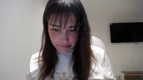 IG  dakotasofiaa online show from 05-19-26, 01:56