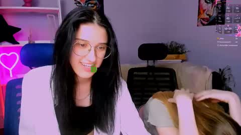 Snapshot of dakota4you chatting on 03-10-25, 10:13 Dakota online show from 03-10-25, 10:13