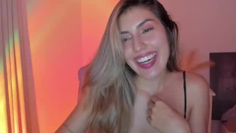 Snapshot of dakota_clark chatting on 04-16-26, 01:17 Helloo HAPPY NEW YEAR Ill be back soon online show from 04-16-26, 01:17