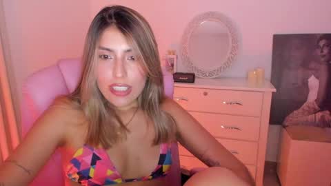 Snapshot of dakota_clark chatting on 05-12-26, 01:58 Helloo HAPPY NEW YEAR Ill be back soon online show from 05-12-26, 01:58