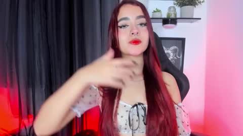 Snapshot of dakota_cullenn chatting on 10-15-25, 11:27 Dako online show from 10-15-25, 11:27