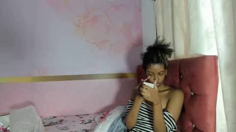 Snapshot of dakota_evans18 chatting on 10-19-25, 09:48 DAKOTA online show from 10-19-25, 09:48