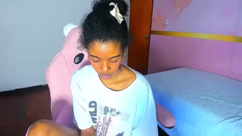 Snapshot of dakota_evans18 chatting on 11-14-25, 03:05 DAKOTA online show from 11-14-25, 03:05