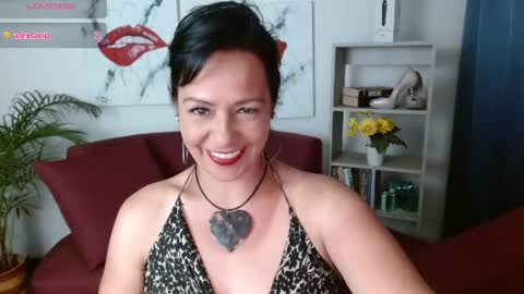Snapshot of dakota_jobs chatting on 05-12-26, 10:29 Dakota Jobs online show from 05-12-26, 10:29