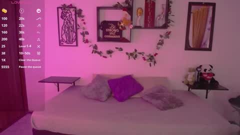 Caroliina online show from 03-17-26, 08:34