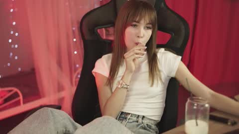 dakotaajohnnson online show from 03-12-25, 02:45