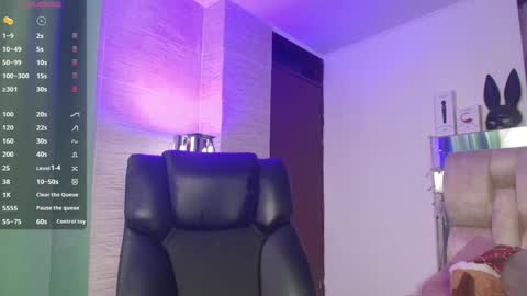 dakotarobbins_ online show from 11-26-25, 05:47