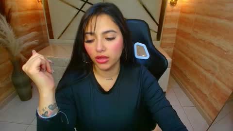 Dakotha  online show from 11-28-25, 03:20