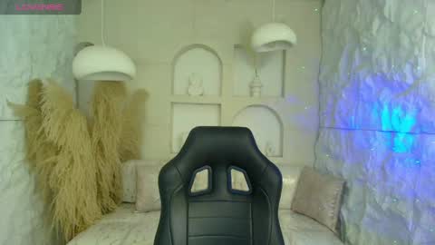 Dakotha  online show from 05-07-26, 03:23
