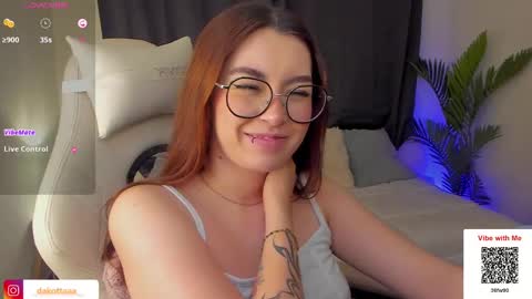 dakottaa__ online show from 02-12-25, 02:14
