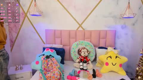 Snapshot of dalas_sr chatting on 12-01-25, 06:24 Liz online show from 12-01-25, 06:24