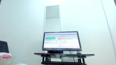  Ren  online show from 02-19-25, 03:28