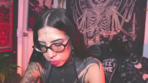 dalia_vorhees online show from 05-04-26, 01:23