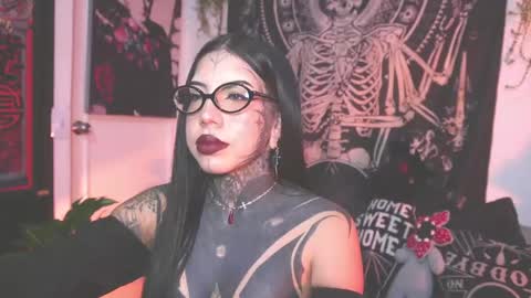 dalia_vorhees online show from 05-07-26, 02:06