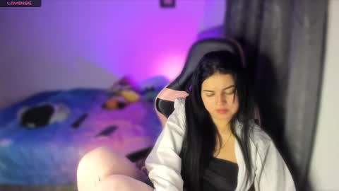 Dalia April online show from 06-24-26, 04:33