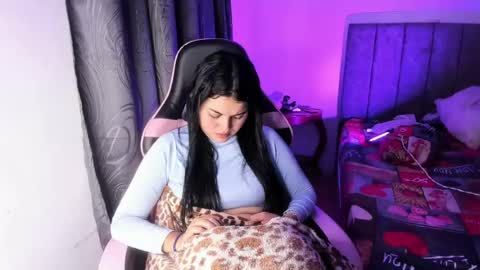 Dalia April online show from 07-25-26, 04:32