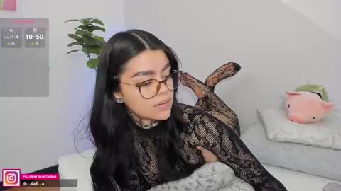 Dalia online show from 10-03-25, 09:34