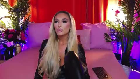 DalidaSelena online show from 05-13-26, 08:01