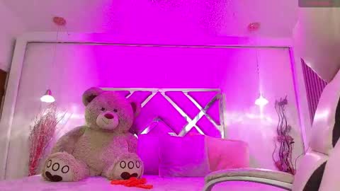 Daliia    online show from 10-30-25, 01:56