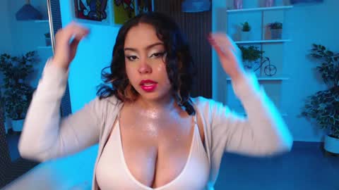 Dalila  online show from 01-04-25, 05:05