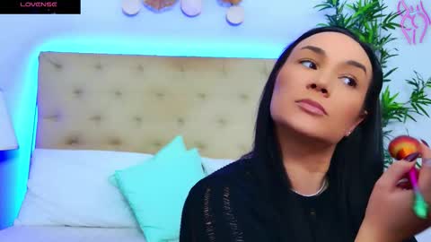 daliyaa_ online show from 10-28-25, 01:14