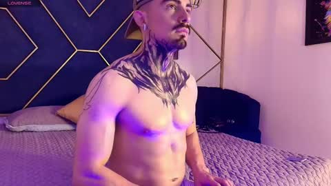 Snapshot of dallas_whitee chatting on 03-11-26, 07:53 Dallas whitee online show from 03-11-26, 07:53