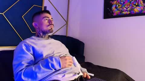 Snapshot of dallas_whitee chatting on 03-23-26, 12:42 Dallas whitee online show from 03-23-26, 12:42