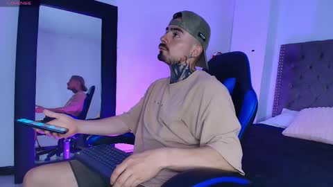 Snapshot of dallas_whitee chatting on 04-02-26, 06:05 Dallas whitee online show from 04-02-26, 06:05