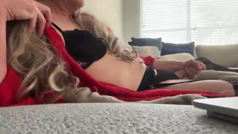 Snapshot of dallasjmg chatting on 02-28-26, 05:03 dallasjmg online show from 02-28-26, 05:03