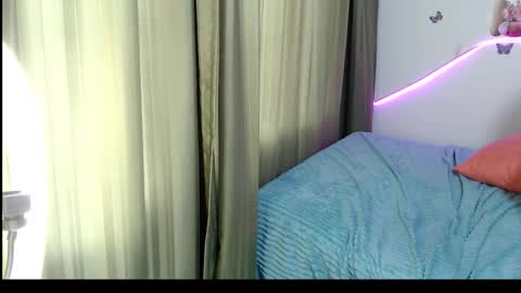 Snapshot of dalyxs chatting on 10-16-25, 10:00 DALYXS online show from 10-16-25, 10:00