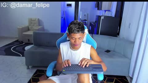 damar_felipe online show from 02-07-25, 04:59